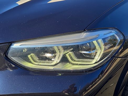 Used 2018 BMW X3 M40i image 9