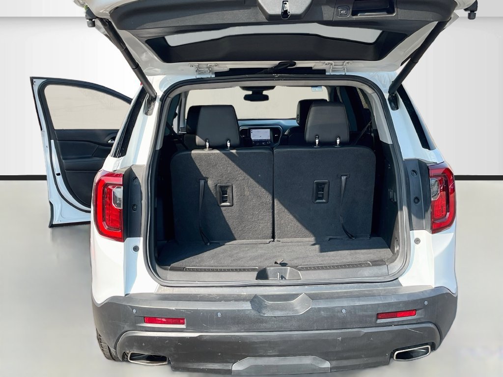 Used 2023 GMC Acadia AT4 w/ Technology Package AWD/4WD image 27