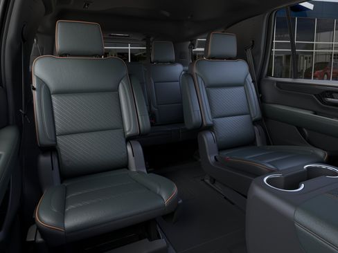 New 2026 GMC Yukon AT4 w/ AT4 Premium Package AWD/4WD image 18