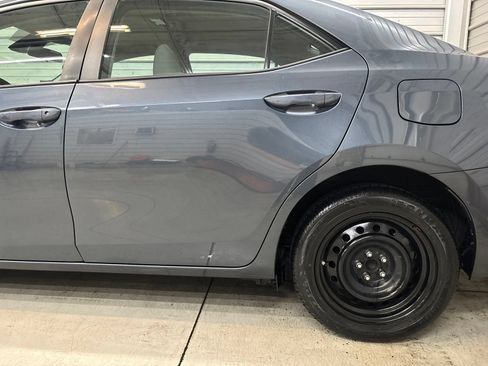 Used 2018 Toyota Corolla LE FWD image 6