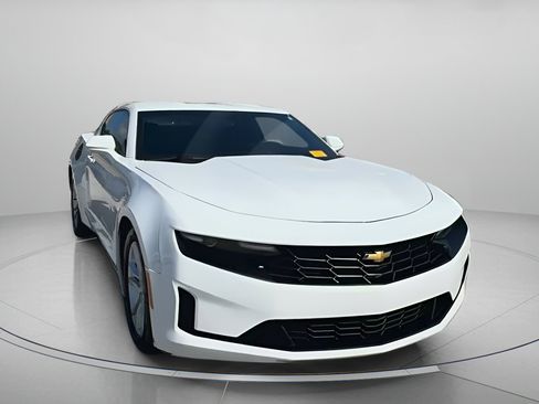 Used 2020 Chevrolet Camaro LS image 4