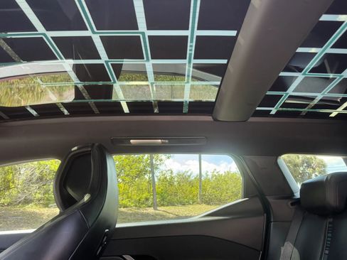 Used 2023 Fisker Ocean Extreme image 23