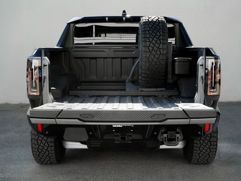 Used 2024 GMC Hummer EV 3X w/ Extreme Off-Road Package image 27