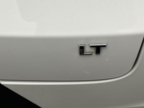Used 2023 Chevrolet TrailBlazer LT FWD image 12