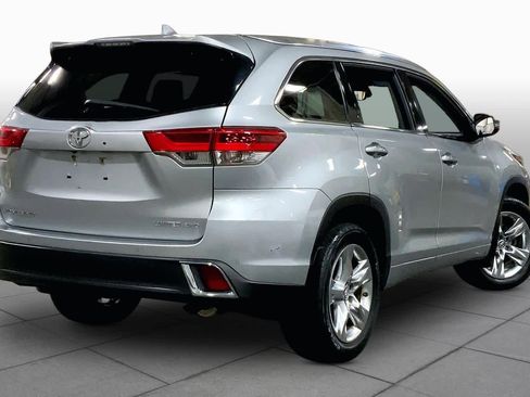 Used 2018 Toyota Highlander Limited AWD/4WD image 13