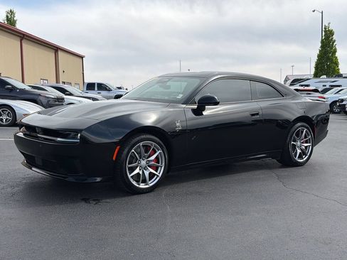 Used 2025 Dodge Charger Daytona Scat Pack w/ Track Pack AWD/4WD image 16