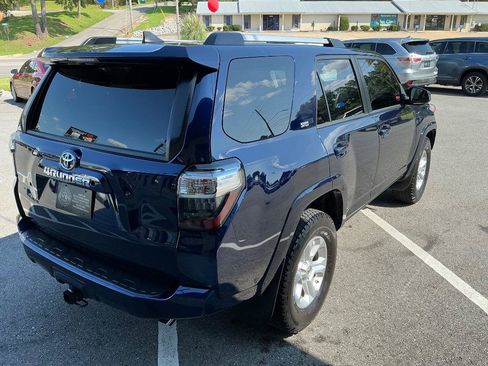 Used 2021 Toyota 4Runner SR5 RWD image 5