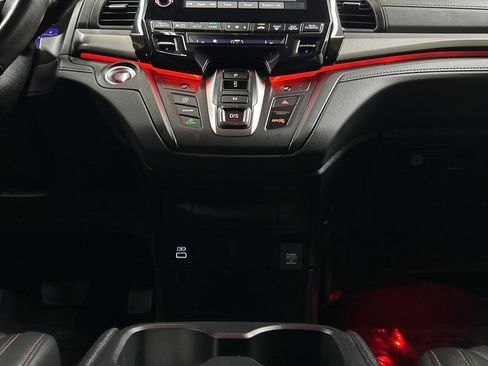 Used 2024 Honda Odyssey Sport image 23
