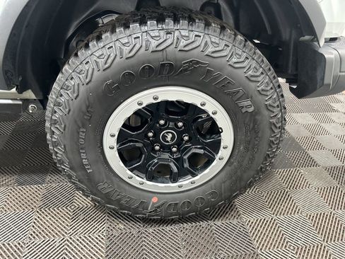 Used 2024 Ford Bronco Black Diamond w/ Sasquatch Package image 30