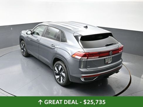 Used 2024 Volkswagen Atlas Cross Sport SE image 49
