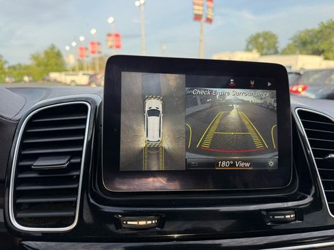Used 2017 Mercedes-Benz GLS 450 4MATIC image 25