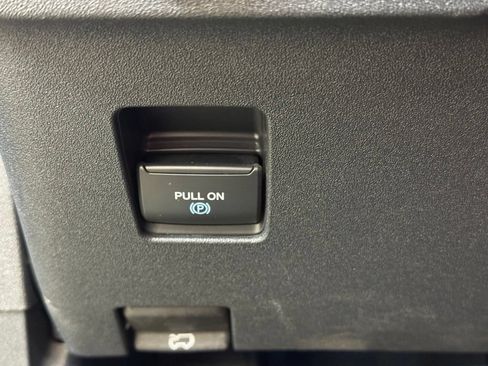 Used 2023 Ford Bronco Badlands w/ Sasquatch Package AWD/4WD image 32