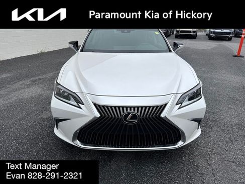 Used 2020 Lexus ES 350 w/ Premium Package FWD image 2
