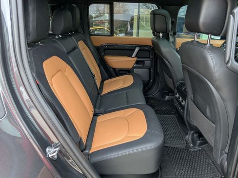 Used 2024 Land Rover Defender 110 X-Dynamic SE image 23