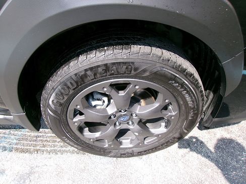 Used 2023 Subaru Crosstrek 2.5i Sport AWD/4WD image 8