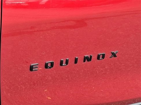 Certified 2022 Chevrolet Equinox RS w/ Infotainment Package image 29