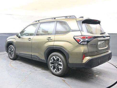 Certified 2025 Subaru Forester Premium AWD/4WD image 3