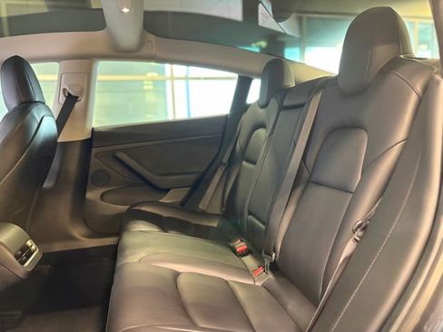 Used 2021 Tesla Model 3 Standard Range Plus image 21