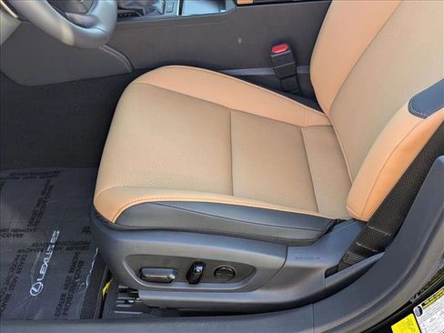 New 2025 Lexus ES 350 w/ Premium Package image 4