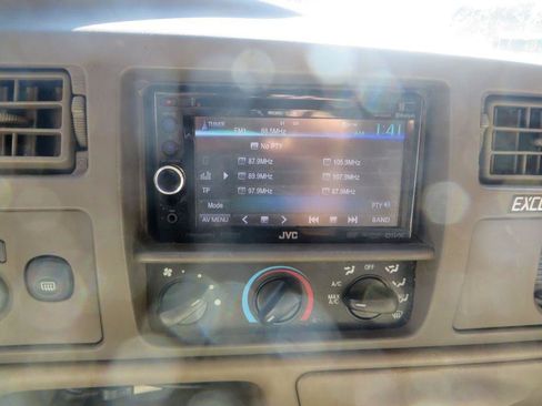 Used 2000 Ford Excursion XLT AWD/4WD image 21