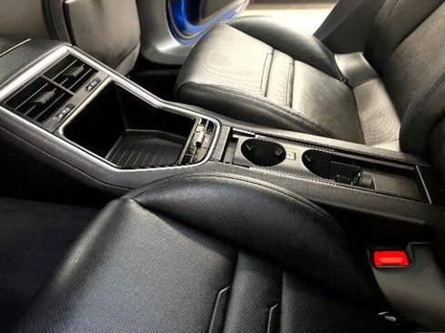 Used 2017 Porsche Panamera image 28