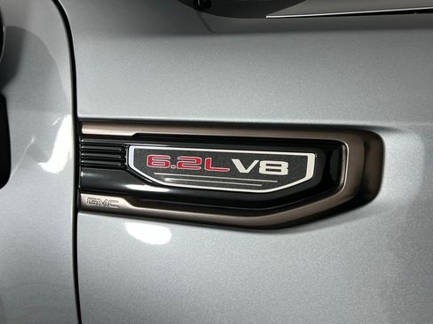 Used 2024 GMC Sierra 1500 AT4X image 14