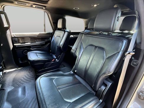 Used 2019 Ford Expedition Limited w/ Equipment Group 301A RWD image 21