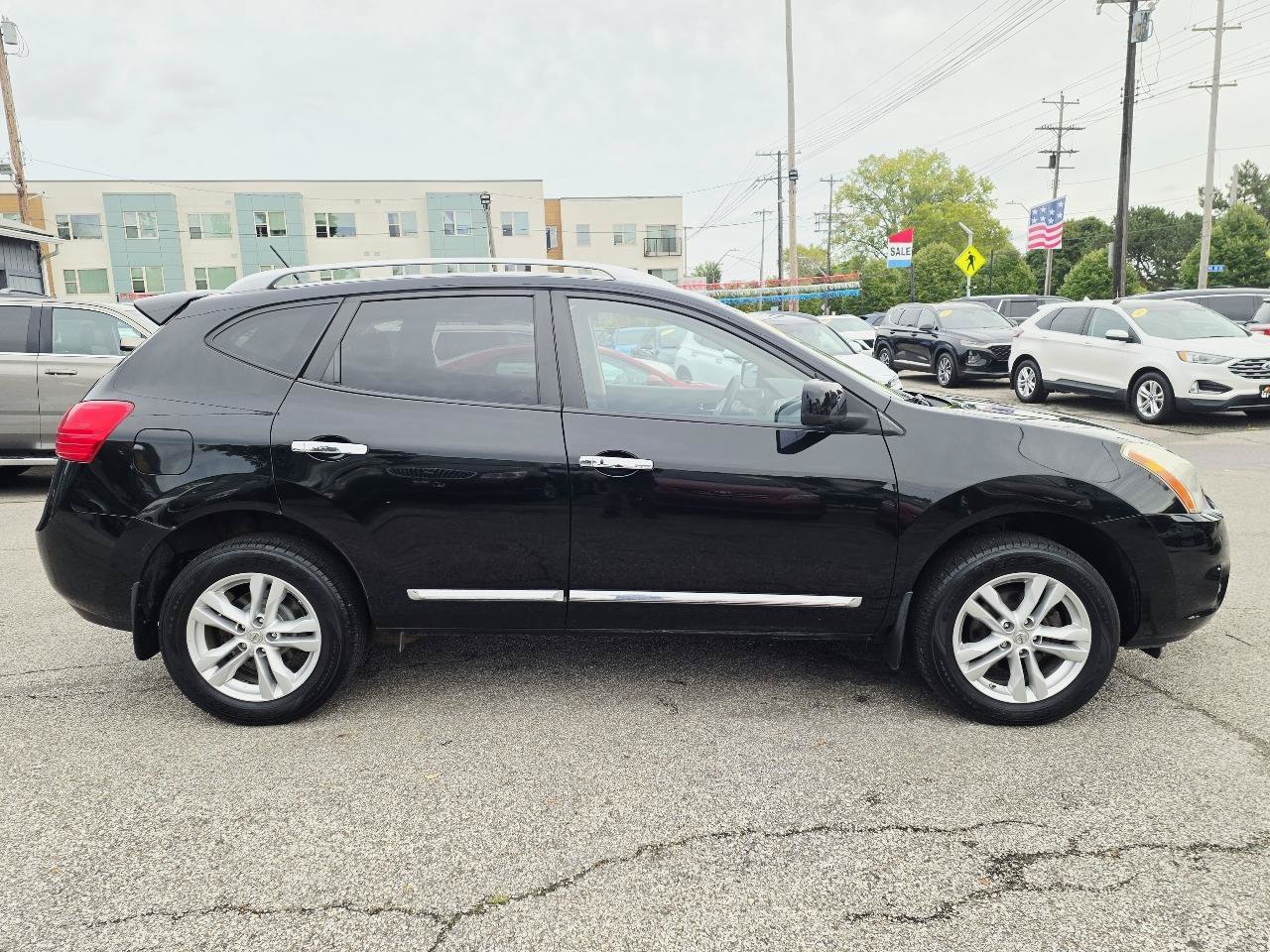 Used 2013 Nissan Rogue SV w/ Premium Pkg AWD/4WD image 4