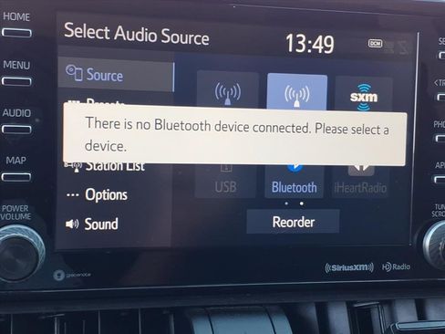 Used 2019 Toyota RAV4 XLE image 6