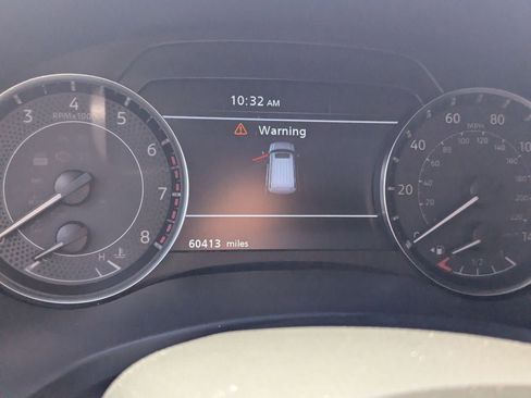 Used 2024 Nissan Armada SV image 10