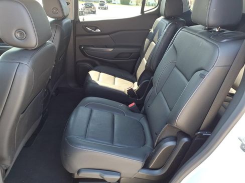 Used 2023 GMC Acadia SLT AWD/4WD image 17