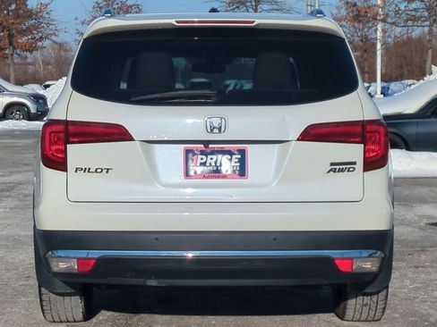 Used 2017 Honda Pilot Touring image 7