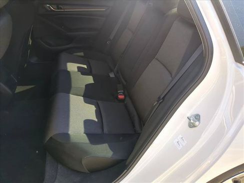 Used 2021 Honda Accord Hybrid image 18