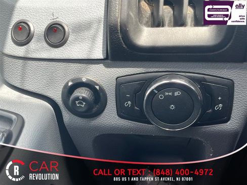 Used 2016 Ford Transit 250 130 Low Roof RWD image 29