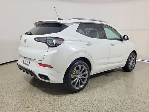 Used 2025 Buick Encore GX Avenir w/ Avenir Convenience Package FWD image 5