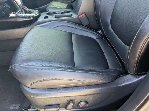 Certified 2025 Kia Seltos SX w/ SX Sunroof Package AWD/4WD image 23
