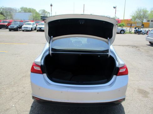 Used 2018 Chevrolet Malibu LT w/ Driver Confidence Package image 6