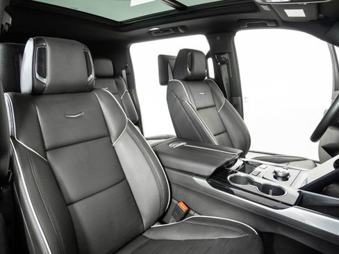 Used 2026 Cadillac Escalade ESV Sport w/ Touring Package AWD/4WD image 23