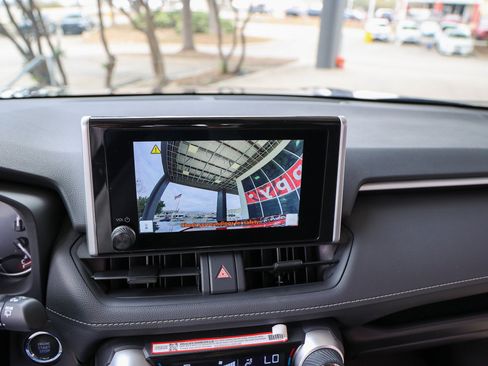 Certified 2025 Toyota RAV4 XLE w/ Convenience Package image 20