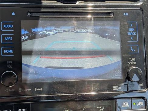 Used 2016 Toyota Prius Three Touring FWD image 13