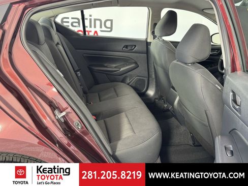 Used 2025 Nissan Altima 2.5 SV image 17