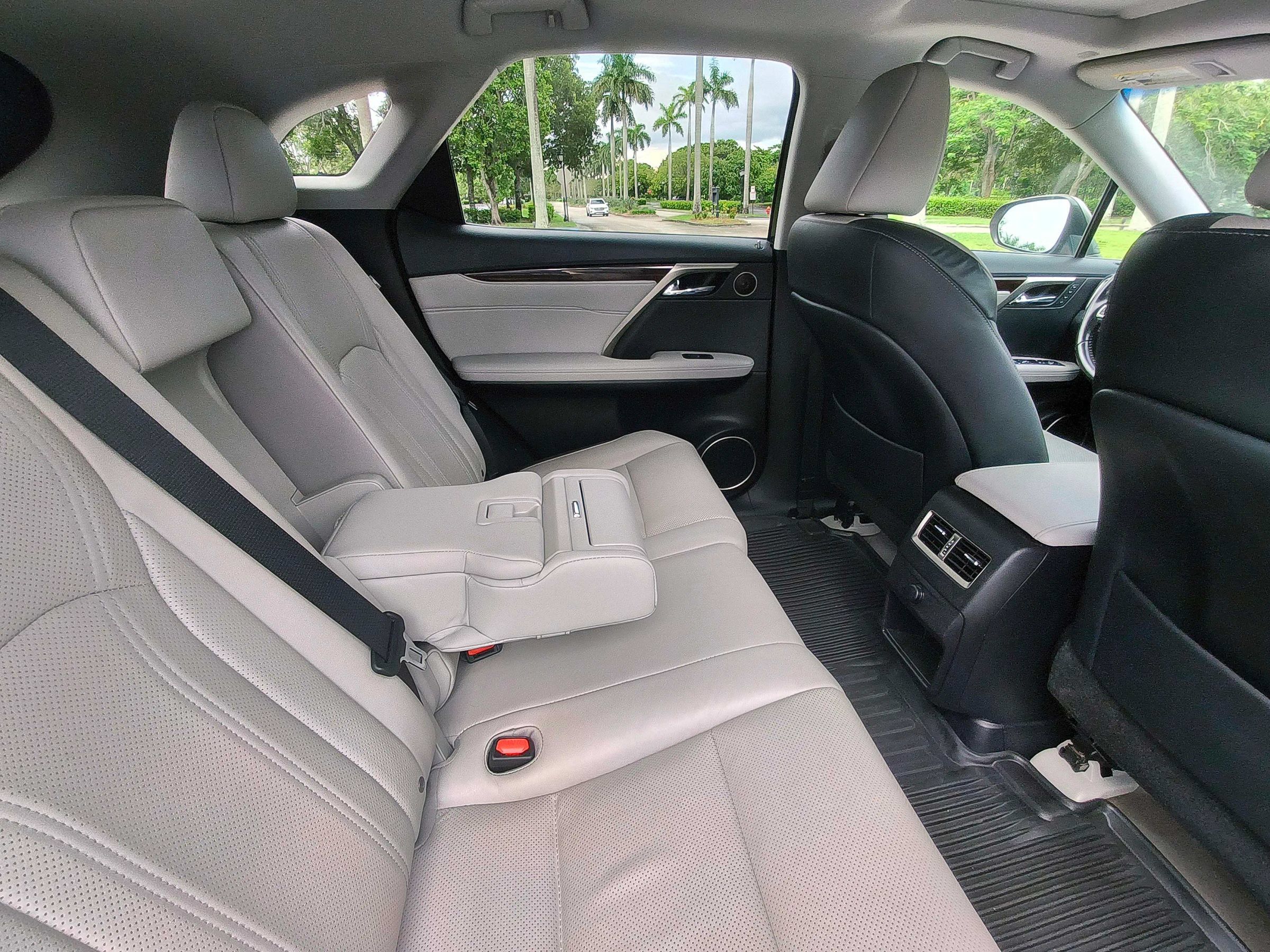 Used 2019 Lexus RX 350 AWD w/ Navigation Package image 34