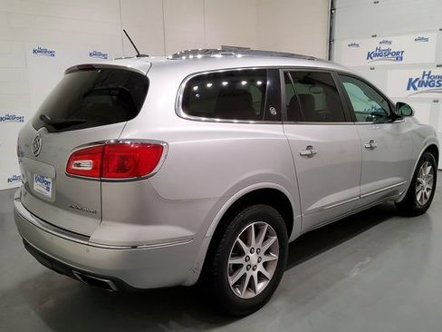 Used 2015 Buick Enclave Leather image 3