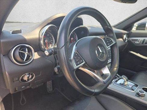 Used 2020 Mercedes-Benz SLC 300 w/ Premium Package image 9