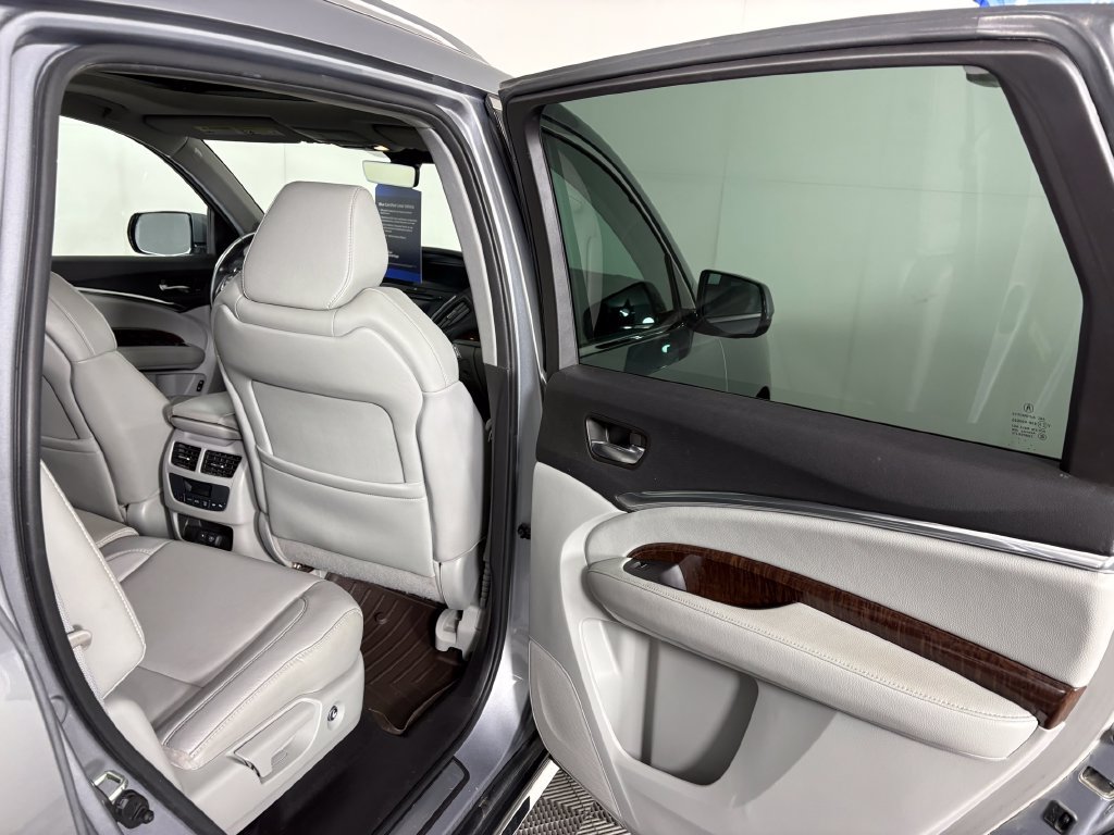 Used 2017 Acura MDX SH-AWD image 36