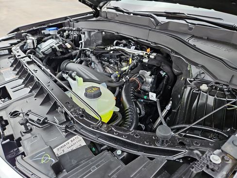 New 2026 Ford Explorer Active w/ Active Comfort Package image 15