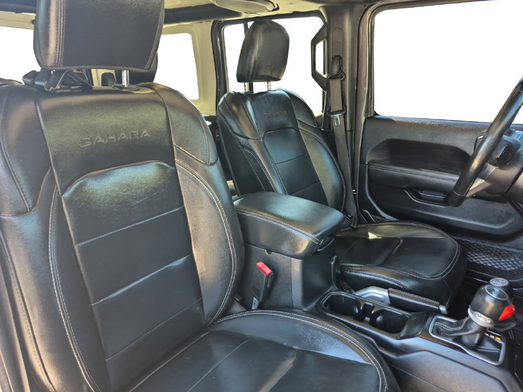 Used 2021 Jeep Wrangler Unlimited Sahara w/ Cold Weather Group AWD/4WD image 15