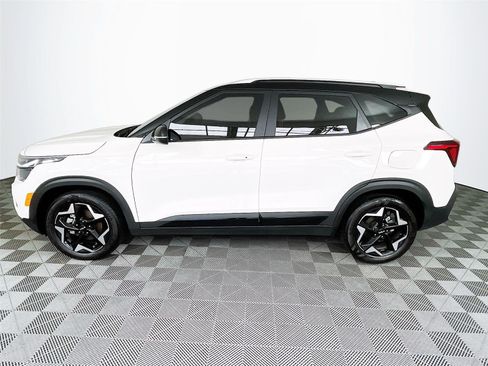 Certified 2025 Kia Seltos S FWD image 4