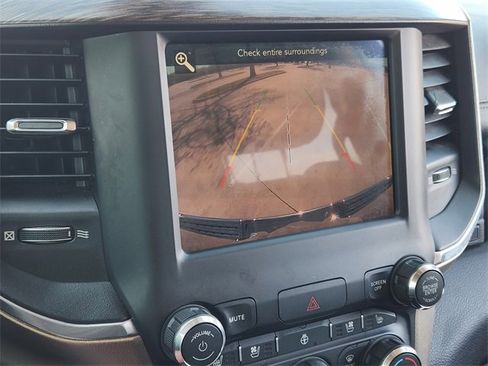 Used 2019 RAM 1500 Laramie image 18