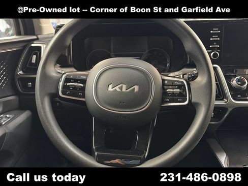 Used 2022 Kia Sorento LX AWD/4WD image 20